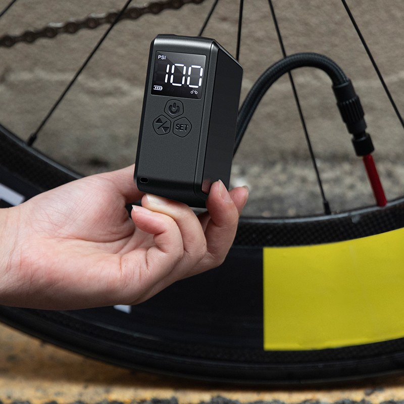 YI JING Kostenlose Logoprägung – Car Portable Tire Inflator Bewertung und Preis